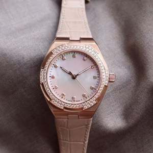 นาฬิกากันน้ำใหม่ คริสตัลแซฟไฟร์ โครโนกราฟ สไตล์โบราณ เรียบง่าย แฟชั่น กีฬา ธุรกิจ ลายการ์ตูน ตัวชี้โลหะผสม ขนาดใหญ่ สายสแตนเลส - Product Image 1