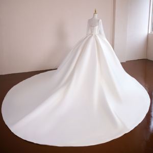 Vestido de Novia de Gala con Cuello en V, Mangas de Encaje Ilusión, Corsé con Cuentas, Cintura Estilo Basque, Satén, Tallas Grandes, Estilo Princesa, Fabricación Personalizada - Product Image 4