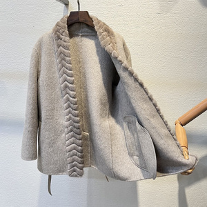 Abrigos de lana de estilo medio de invierno al por mayor, abrigo de Cachemira de lujo para mujer con Cuello de piel de visón real - Product Image 4