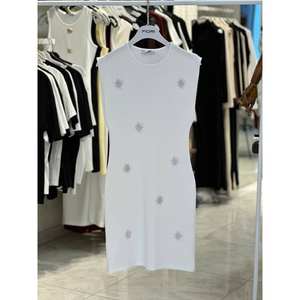 ชุดเดรสสั้นทรงเข้ารูปสีขาวประดับเลื่อม Fiori คอทรงโอ เอวธรรมชาติ ใส่สบาย เหมาะสำหรับงานกลางคืน - Product Image 1