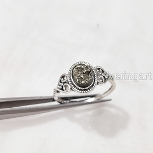 Bague pour femme en pyrite naturelle, pierre précieuse, pouvoir d'attirer l'argent, bohème, pyrite brute, bijoux faits à la main, bague en argent sterling 925 - Product Image 1