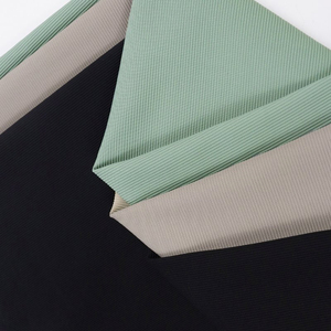 Tissu de yoga en nylon et élasthanne haute performance UPF50+ anti-UV, extensible, pour la production de vêtements d'extérieur - Product Image 6