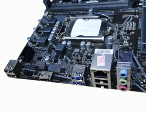 ใช้เมนบอร์ด GIGABYTE <span class=keywords><strong>H510M</strong></span> <span class=keywords><strong>K</strong></span> Gaming สำหรับคอมพิวเตอร์ตั้งโต๊ะ Intel รองรับ CPU เจนเนอเรชั่น 10/11 ใช้ได้กับแรม DDR4 แบบดูอัลแชนแนล SATA - Product Image 4