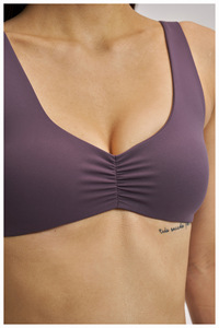 Soutien-gorge de sport SHELL le plus vendu, à faible MOQ, froncé à l'avant, avec coussinets amovibles, <span class=keywords><strong>dos</strong></span> <span class=keywords><strong>nu</strong></span>, décolleté en V profond, séchage rapide, confortable, pour gym et yoga - Product Image 4