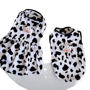 Chaleco para mascotas con estampado de vaca, vestido de poliéster blanco para las cuatro estaciones para perros y gatos - Product Image 5