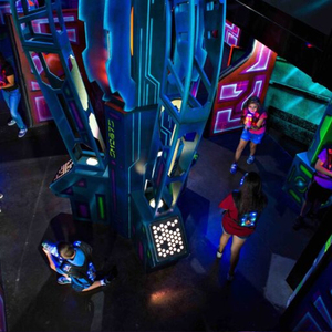 Centro de Diseño Profesional de Arenas de Laser Tag, Máquina de Juego, Equipo de Parque de Diversiones Láser, Experiencia Inmersiva en una Arena de Laser Tag - Product Image 5