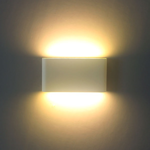 Lampada <span class=keywords><strong>da</strong></span> <span class=keywords><strong>Parete</strong></span> <span class=keywords><strong>LED</strong></span> Impermeabile 6W per Esterni, Illuminazione Su/Giù per Giardino e Portico, Montaggio <span class=keywords><strong>a</strong></span> <span class=keywords><strong>Parete</strong></span> Senza Batteria - Product Image 5