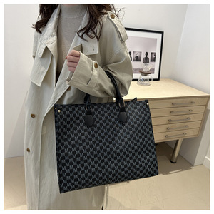 Borse a Spalla da Donna di Lusso Nuovissime Tendenze 2026 - Borse a Mano da Donna all'Ingrosso - Product Image 5