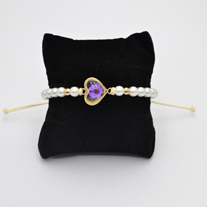 Braccialetto con Fiori Essiccati di Narciso, Ciliegio e Pesco, Cornice Dorata, Perle Finte in Resina e Vetro, Gioiello da Polso Delicato - Product Image 6