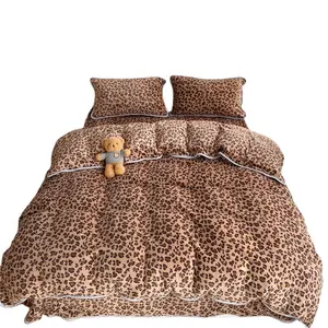 شعبية براون ليوبارد طباعة الشتاء الفانيلا غطاء لحاف طقم سرير 100% دافئ طقم ملاءة سرير