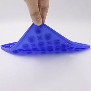 Tapis de bain pour chien en silicone à ventouse, jouet pour animaux à manger lentement, best-seller - Product Image 4