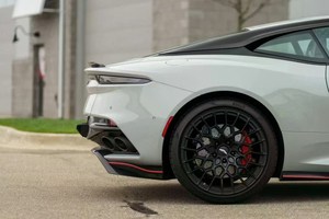 Kit Carrozzeria in Fibra di Carbonio Stile 770 di Alta Qualità per <span class=keywords><strong>Aston</strong></span> Martin <span class=keywords><strong>DBS</strong></span> - Labbro Anteriore/Diffusore Posteriore/Alette Laterali/Spoiler (Adattamento Perfetto) - Product Image 5