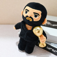 Llavero de Peluche Personalizado de Rapper con Trofeo Dorado, Muñeco de Peluche Suave con Clip Metálico para Mochilas, Regalos Coleccionables