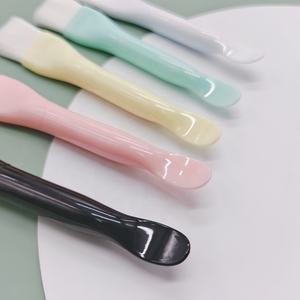 อุปกรณ์สปาเสริมความงามแบบทำมือแปรงรูปไข่ขนนุ่มแปรงมาส์กหน้าคู่สีขาวพร้อมช้อนตัก - Product Image 3