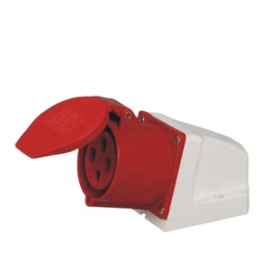 Prise industrielle CEE IEC UK avec contacts en cuivre, boîtier en nylon, indice de protection IP67, 6A 10A 3P+N+E, borne de batterie automobile - Product Image 1