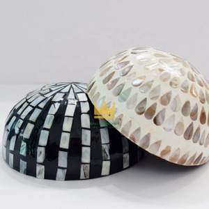 Bols en nacre de noix de coco, bols uniques en coquille naturelle incrustés à la main pour table de repas de luxe, qualité supérieure - Product Image 4