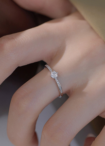 Anillo de Plata de Ley S925 con Zirconia de Seis Puntas, Chapado en Rodio, para Mujer, Anillo de Lujo para Boda y Fiesta, Regalo - Product Image 6