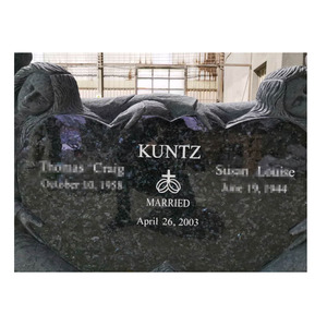 Monumento Funerario de Granito Chino Union STONE Blue Pearl con Alas Alrededor del Corazón, Lápida con Ángel y Doble Corazón - Product Image 5
