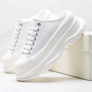 รองเท้าผ้าใบแฟชั่นผู้หญิงคุณภาพสูง ดีไซน์หรูหรา สไตล์ Chunky Platform แบรนด์ดัง McQ แบบผูกเชือก - Product Image 3