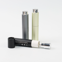 Flacon de parfum personnalisé à torsion carré en aluminium rechargeable de 5ml 8ml 10ml 20ml