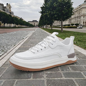 Nouveaux modèles de chaussures décontractées pour hommes, mocassins en cuir véritable, durables, à lacets, classiques, faits à la main, doublure en maille, semelle intérieure en EVA, chaussures de printemps - Product Image 2