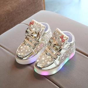 Chaussures pour Enfants d'Automne pour Petites Filles Baskets de Sport Lumineuses à Motif Dessin Animé Respirantes à Enfiler avec Strass Scintillants pour Bébé - Product Image 2