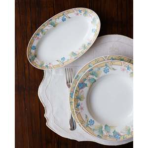 Servizio di Piatti Completo Richard Ginori Empire da 12 Pezzi con Decorazione Floreale Pastello e Vassoi di Servizio - Product Image 5