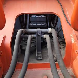 Excavatrice sur chenilles Hitachi EX200-5 d'occasion en vente, bon état et prix bas, stock suffisant, EX60 EX120 EX200 EX100WD ZX200 - Product Image 6