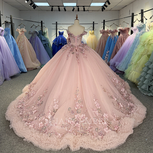 ชุดเดรสงาน Quinceanera สีชมพู รุ่น Jancember 1229 แบบกระโปรงบานระบาย แต่งดอกไม้ 3 มิติ สำหรับงานฉลองวันเกิดอายุ 16 ปี หรืองานเลี้ยงฉลอง - Product Image 4