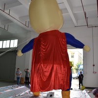Mascotte gonflable géante Superman bébé KeepFuns |   Personnage de dessin animé personnalisé pour les défilés et les promotions