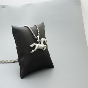 Collar con colgante de poni, acero inoxidable, forma de animal, regalo unisex, joyería - Product Image 2