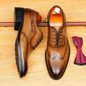 Zapatos de cuero genuino de diseño clásico, lujosos y personalizados para hombre, informales, de negocios y formales. - Product Image 4