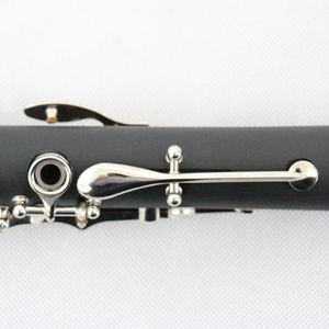 Venta caliente 17 Key 6 Anillos <span class=keywords><strong>Clarinete</strong></span> de estudiante con doble <span class=keywords><strong>barril</strong></span> Niquelado Cuerpo de goma dura BB Tono OEM <span class=keywords><strong>Clarinete</strong></span> de doble <span class=keywords><strong>barril</strong></span> - Product Image 4