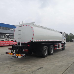 Camion-citerne à huile FAW 6x4 20000L personnalisé, camion-citerne pour le transport de carburant diesel, le ravitaillement et le transport de produits dangereux - Product Image 6