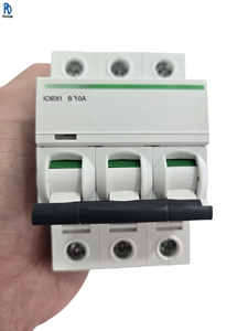 Contrôleur PLC, disjoncteur de circuit, neuf d'origine, IC65H 3P B 10A - Product Image 1