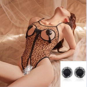 Sexy Camicia da Notte Seducente in Tessuto Dobby con Stampa Leopardata, Scollatura Profonda, Pizzo Trasparente e Bretelle - Lingerie ODM - Product Image 4
