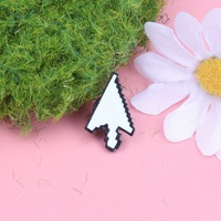 Broche créative accessoires mignon souris pointeur clé tête dessin animé métal Badge nouvelle personnalité tendance Simple