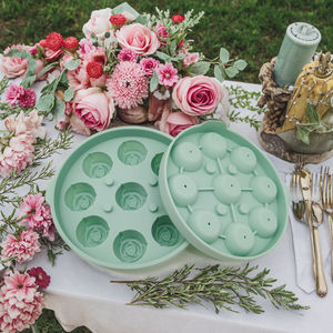 Nouvel arrivage Moule à glaçons en silicone 3D en forme de rose Plateau à glaçons durable à <span class=keywords><strong>4</strong></span> cavités pour cocktails et bourbons - Product Image 3
