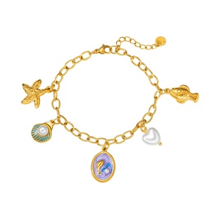Nouveau bracelet en or plaqué 18 carats avec perle de dauphin pour femmes, bracelet multi-breloques en acier inoxydable, merveilles de l'océan - Product Image 5