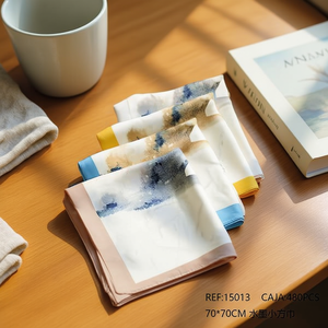 Fazzoletto quadrato piccolo in stile pittura a inchiostro 70*70CM, accessorio di moda per donna - Product Image 3