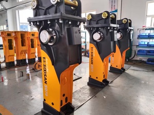 Marteau briseur hydraulique SOOSAN SQ70 avec burin de 135 mm pour excavatrices de 16 à 21 tonnes, accessoire certifié CE - Product Image 5