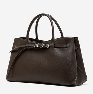 Sac à main pour <span class=keywords><strong>femme</strong></span> en <span class=keywords><strong>cuir</strong></span> véritable de haute qualité, style vintage, en <span class=keywords><strong>cuir</strong></span> de vachette tanné végétal, avec fermeture éclair, modèle 2026, vente directe usine - Product Image 1