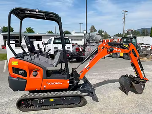 Excavadora Mini Kubota, orugas de rueda usada de, peso operativo de 8 toneladas, motor de nueva condición, accesorio de cubo PLC - Product Image 2