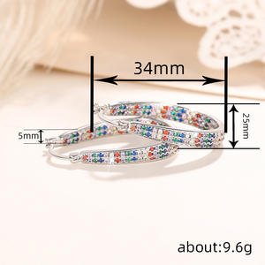 Orecchini a Cerchio E3725 in Oro Bianco con Cristalli e Strass, Gioielli Trendy da Festa per Donne - Product Image 5