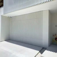 Porte de garage moderne isolée en aluminium, automatique et intelligente, pour villa de luxe