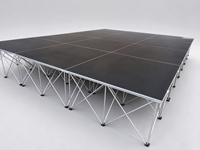 Plateforme de scène pliable à montage rapide avec structure en aluminium et contreplaqué, capacité de charge élevée pour événements