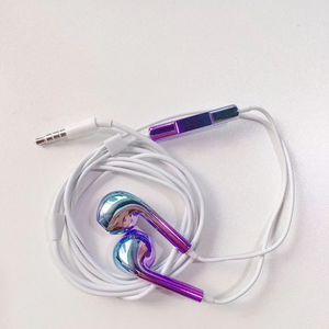 Audífonos Intrauditivos con Cable, Coloridos, Electrochapados, con Bajos Profundos, Micrófono y Control de Llamadas Manos Libres para iPhone y Android - Product Image 4