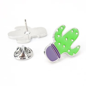 Al por mayor Pin de solapa de metal esmaltado con diseño de cactus, promocional, con forma de planta en maceta, para mamá, <span class=keywords><strong>papá</strong></span>, señora, regalos de recuerdo - Product Image 3