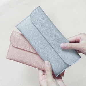 กระเป๋าใส่บัตรและเงินดีไซน์หรู ปี 2025 ทำจากหนัง PU สไตล์วินเทจ ทันสมัย จุเหรียญได้เยอะ กระเป๋าสตางค์ทรงยาวบางเฉียบ - Product Image 3