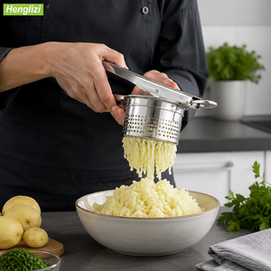 <span class=keywords><strong>Navaris</strong></span> Presse-purée manuel en acier inoxydable avec poignée ergonomique pour des purées de pommes de terre moelleuses, compatible lave-vaisselle, pour fruits et légumes - Product Image 4